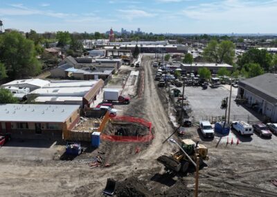 Picture showing Lakewood Pl is closed to through traffic.